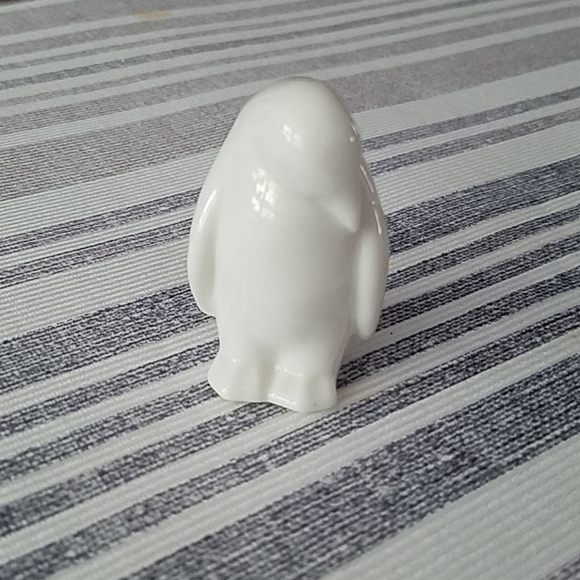 Penguin keepsake, art, decor, collectable - Picture 2 of 6